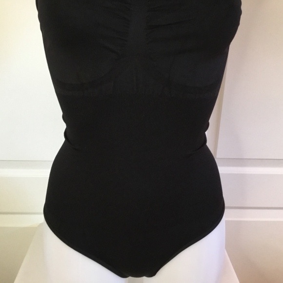 Women’s Ribbed Sculpting Thong Bodysuit Shapewear - Picture 5 of 9